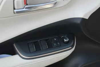 TOYOTA CROWN 2.5L HYBRID 2023 FWD WHITE