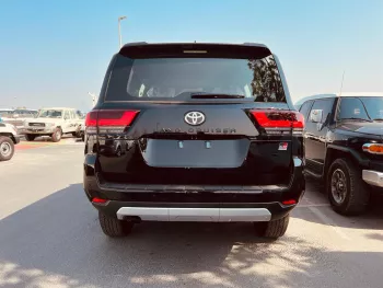 LHD - TOYOTA LAND CRUISER 300 3.5L V6 PETROL GR SPORT AUTO - 5 SEATER - 2023