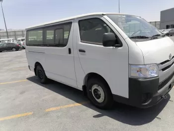 LHD - TOYOTA HIACE 3.0L DIESEL 15 SEATER STD ROOF MANUAL