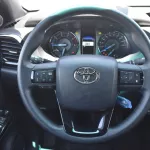 TOYOTA HILUX 2.8L DIESEL DOUBLE CAB 4X4 ADVENTURE 2022 MANUAL - Thumbnail 9