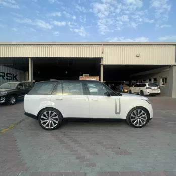 LAND ROVER RANGE ROVER 4.4L V8 PETROL AUTOBIOGRAPHY LWB AUTOMATIC 2023
