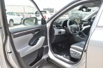LHD - TOYOTA HIGHLANDER 2.5L HYBIRD LIMITED AUTOMATIC 2023