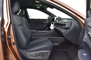 2023 TOYOTA CROWN PLATINUM HYBRIDMAX 2.4L AWD AUTOMATIC – TWO TONE