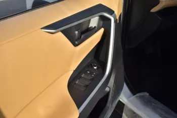 2023 TOYOTA RAV4 HYBRID LE 2.5L AWD AUTOMATIC