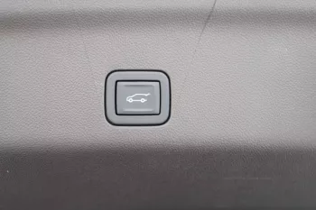LHD - CADILLAC ESCALADE 6.2L PETROL SPORT ESV AUTO - VIP