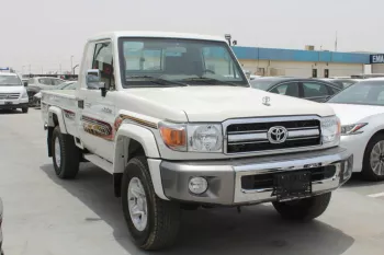 TOYOTA LAND CRUISER PICKUP 4.0L PETROL AWD 2022 WHITE