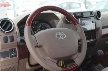 TOYOTA LAND CRUISER PICKUP 4.0L PETROL AWD 2022 WHITE