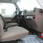 TOYOTA LAND CRUISER PICKUP 4.0L PETROL AWD 2022 WHITE - Thumbnail 16