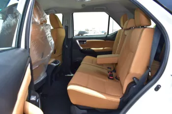 2023 TOYOTA FORTUNER VX+ 2.8L DIESEL 4WD 7-SEATER AUTOMATIC