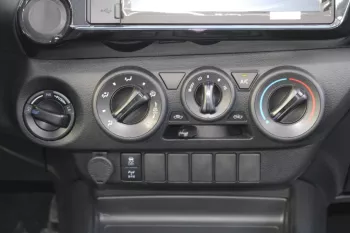 LHD - TOYOTA HILUX 2.4L DIESEL 4WD DOUBLE CAB ACTIVE - AUTOMATIC 2023