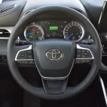 2023 TOYOTA HIGHLANDER HYBRID GLE 2.5L AWD 7-SEATER AUTOMATIC - Thumbnail 9