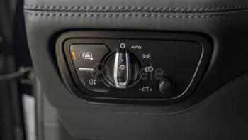 BENTLEY BENTAYGA 4.0L PETROL 2020 MODEL YEAR BLACK COLOR