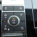 LAND ROVER RANGE ROVER AUTOBIOGRAPHY 2018 MODEL YEAR 5.0L PETROL - Thumbnail 14