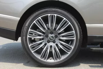 LAND ROVER RANGE ROVER AUTOBIOGRAPHY 2018 MODEL YEAR 5.0L PETROL