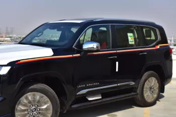 2023 TOYOTA LAND CRUISER 300 V6 VXR PLATINUM 3.3L TWIN TURBO 7 SEATER AUTOMATIC