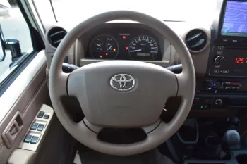 2023 MODEL TOYOTA LAND CRUISER 79 DOUBLE CAB PICKUP V8 4.5L TURBO DIESEL 4WD MANUAL TRANSMISSION