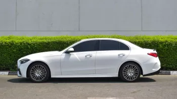 MERCEDES BENZ C300 2022 V4 2.0L FULL OPTION WHITE COLOR