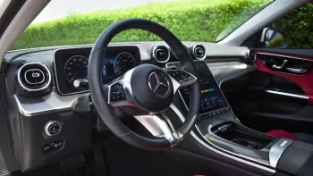 MERCEDES BENZ C300 2022 V4 2.0L FULL OPTION WHITE COLOR