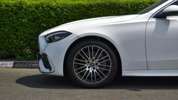 MERCEDES BENZ C300 2022 V4 2.0L FULL OPTION WHITE COLOR