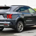 Kia Sorento V4 AWD 7 Seats 2023 Gray Color - Thumbnail 5