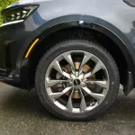 Kia Sorento V4 AWD 7 Seats 2023 Gray Color - Thumbnail 6