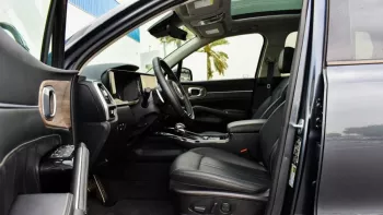 Kia Sorento V4 AWD 7 Seats 2023 Gray Color