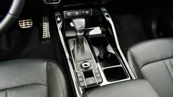 Kia Sorento V4 AWD 7 Seats 2023 Gray Color