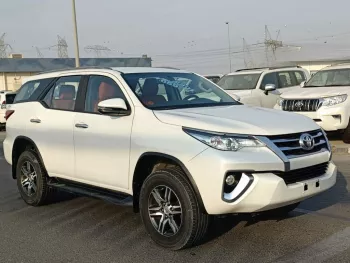 TOYOTA FORTUNER EXR 2.7L V4 4WD PETROL AT WHITE COLOR 2020
