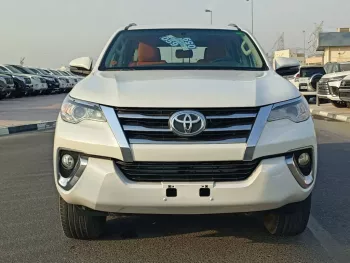 TOYOTA FORTUNER EXR 2.7L V4 4WD PETROL AT WHITE COLOR 2020