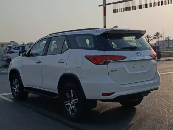 TOYOTA FORTUNER EXR 2.7L V4 4WD PETROL AT WHITE COLOR 2020