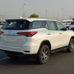 TOYOTA FORTUNER EXR 2.7L V4 4WD PETROL AT WHITE COLOR 2020 - Thumbnail 5