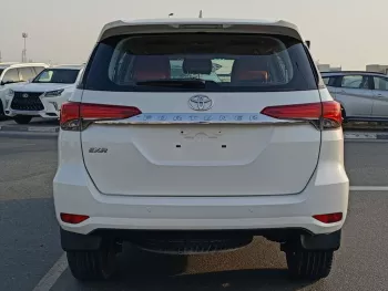 TOYOTA FORTUNER EXR 2.7L V4 4WD PETROL AT WHITE COLOR 2020