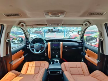 TOYOTA FORTUNER EXR 2.7L V4 4WD PETROL AT WHITE COLOR 2020