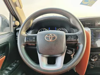 TOYOTA FORTUNER EXR 2.7L V4 4WD PETROL AT WHITE COLOR 2020
