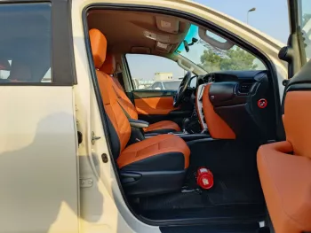 TOYOTA FORTUNER EXR 2.7L V4 4WD PETROL AT WHITE COLOR 2020