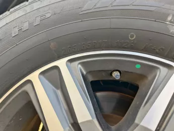 TOYOTA FORTUNER EXR 2.7L V4 4WD PETROL AT WHITE COLOR 2020