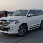 TOYOTA LANDCRUISER VXR 4WD 5.7L V8 PETROL AT WHITE COLOR 2017 - Thumbnail 3