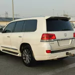 TOYOTA LANDCRUISER VXR 4WD 5.7L V8 PETROL AT WHITE COLOR 2017 - Thumbnail 4