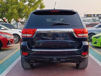 JEEP GRAND CHEROKEE LIMITED 5.7L V8 A/T FULL OPTION 4WD BLACK COLOR 2011