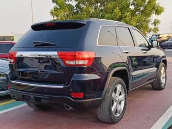 JEEP GRAND CHEROKEE LIMITED 5.7L V8 A/T FULL OPTION 4WD BLACK COLOR 2011