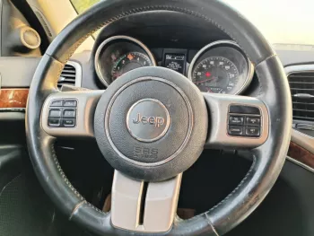 JEEP GRAND CHEROKEE LIMITED 5.7L V8 A/T FULL OPTION 4WD BLACK COLOR 2011