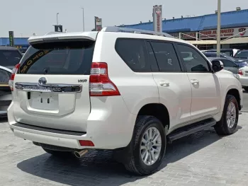 TOYOTA PRADO VXR 2.7L V4 FULL OPTION A/T PETROL WHITE COLOR 2017