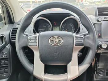 TOYOTA PRADO VXR 2.7L V4 FULL OPTION A/T PETROL WHITE COLOR 2017