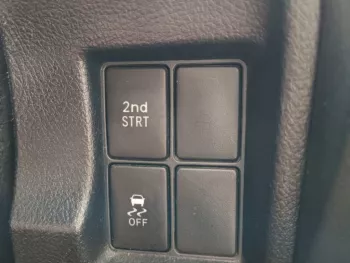 TOYOTA PRADO VXR 2.7L V4 FULL OPTION A/T PETROL WHITE COLOR 2017
