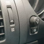 TOYOTA PRADO VXR 2.7L V4 FULL OPTION A/T PETROL WHITE COLOR 2017 - Thumbnail 16