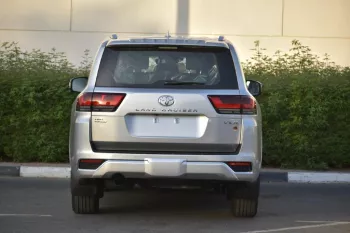 2022 TOYOTA LAND CRUISER LC300 VXR 3.5 L PETROL