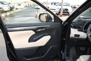 Toyota Highlander Limited 2.5L Hybrid 2023 Model Year