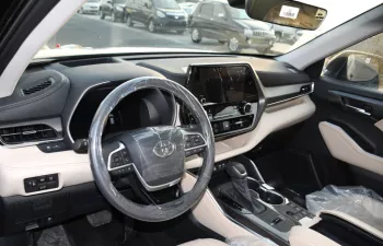 Toyota Highlander Limited 2.5L Hybrid 2023 Model Year