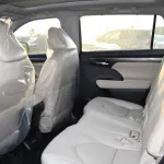 Toyota Highlander Limited 2.5L Hybrid 2023 Model Year - Thumbnail 8