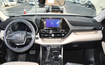 Toyota Highlander Limited 2.5L Hybrid 2023 Model Year